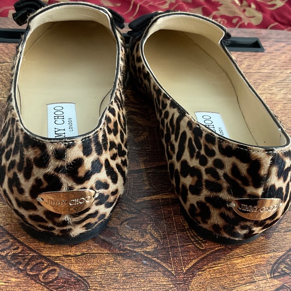 JIMMY CHOO, animal print, ballerina flats, size 6, with back gold logo - Picture 4 of 5